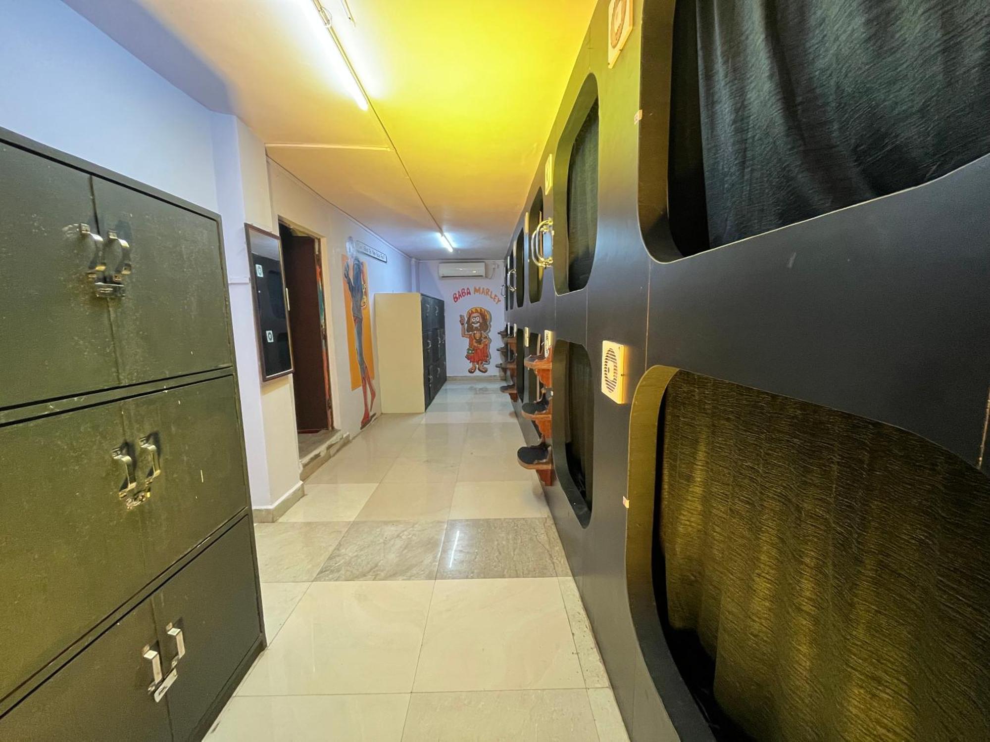 Madsquad Hostel Dorms & Rooms Varanasi Dış mekan fotoğraf