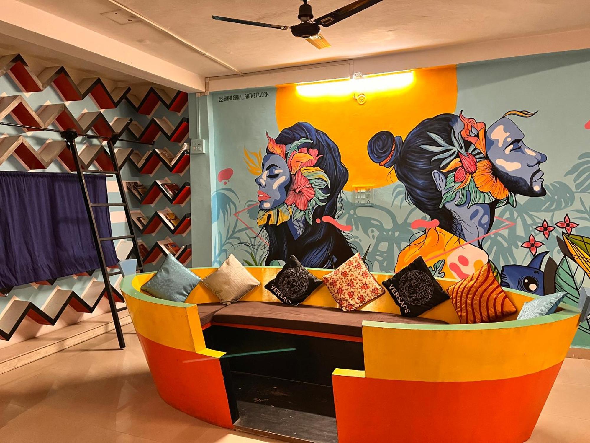 Madsquad Hostel Dorms & Rooms Varanasi Dış mekan fotoğraf